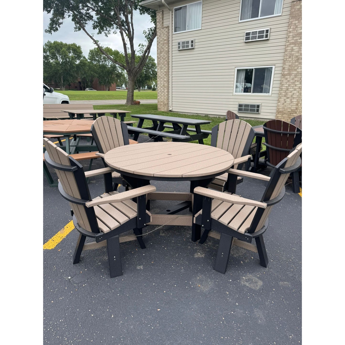 48" Round Dining Table with 4 Swivel Dining Chairs in Black/Weatherwood