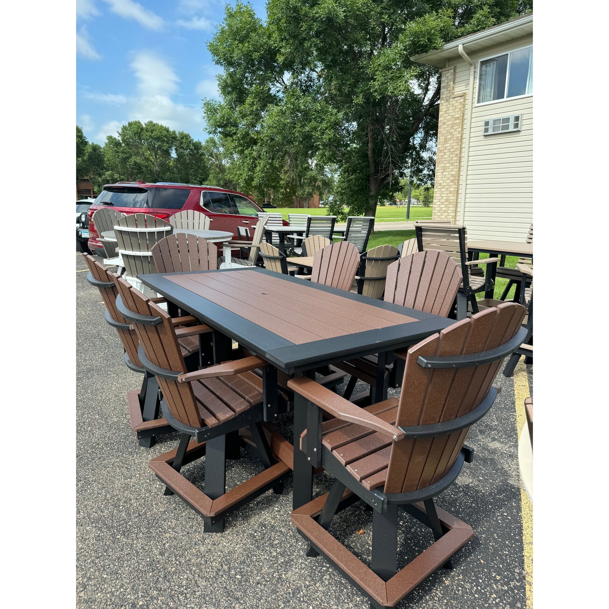 7' Counter Table with 6 Classic Swivel in Black and Brown