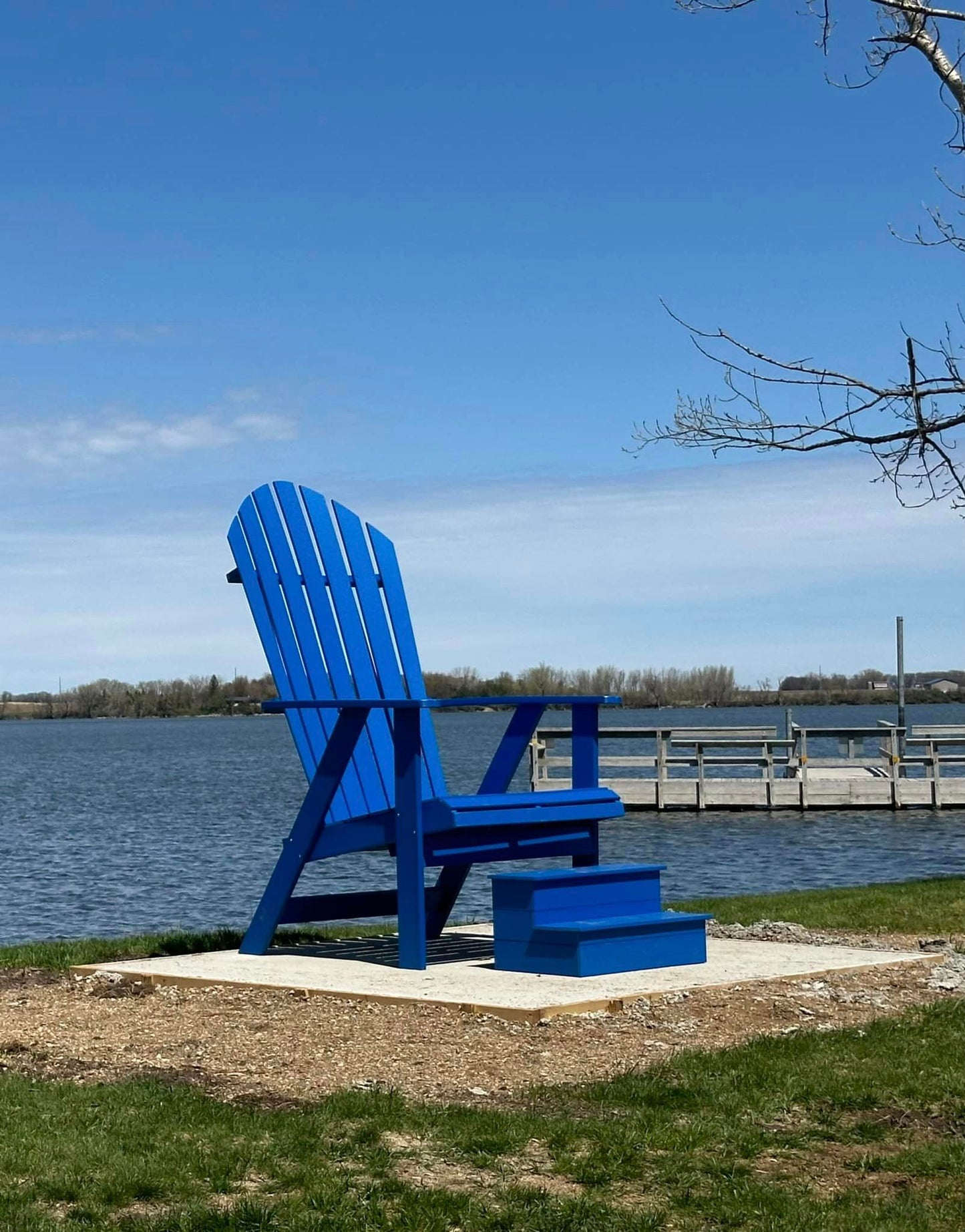 Creekside Big Chair with Steps