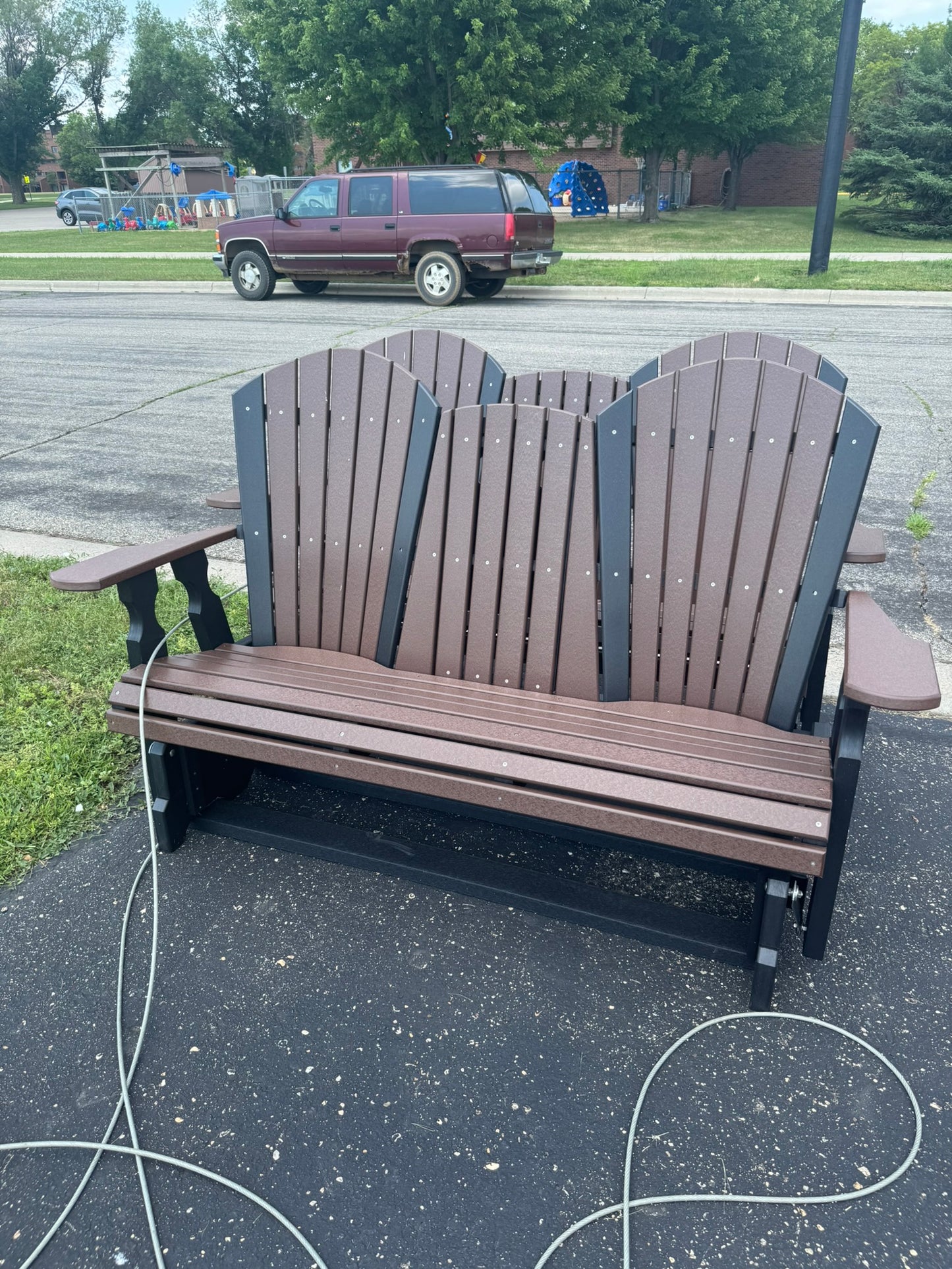 Classic 5' Glider with flip down console in Black & Brown